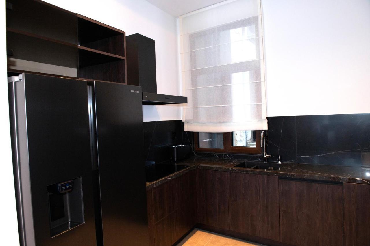 Botanique Suites Airbnb, Antwerp Luaran gambar