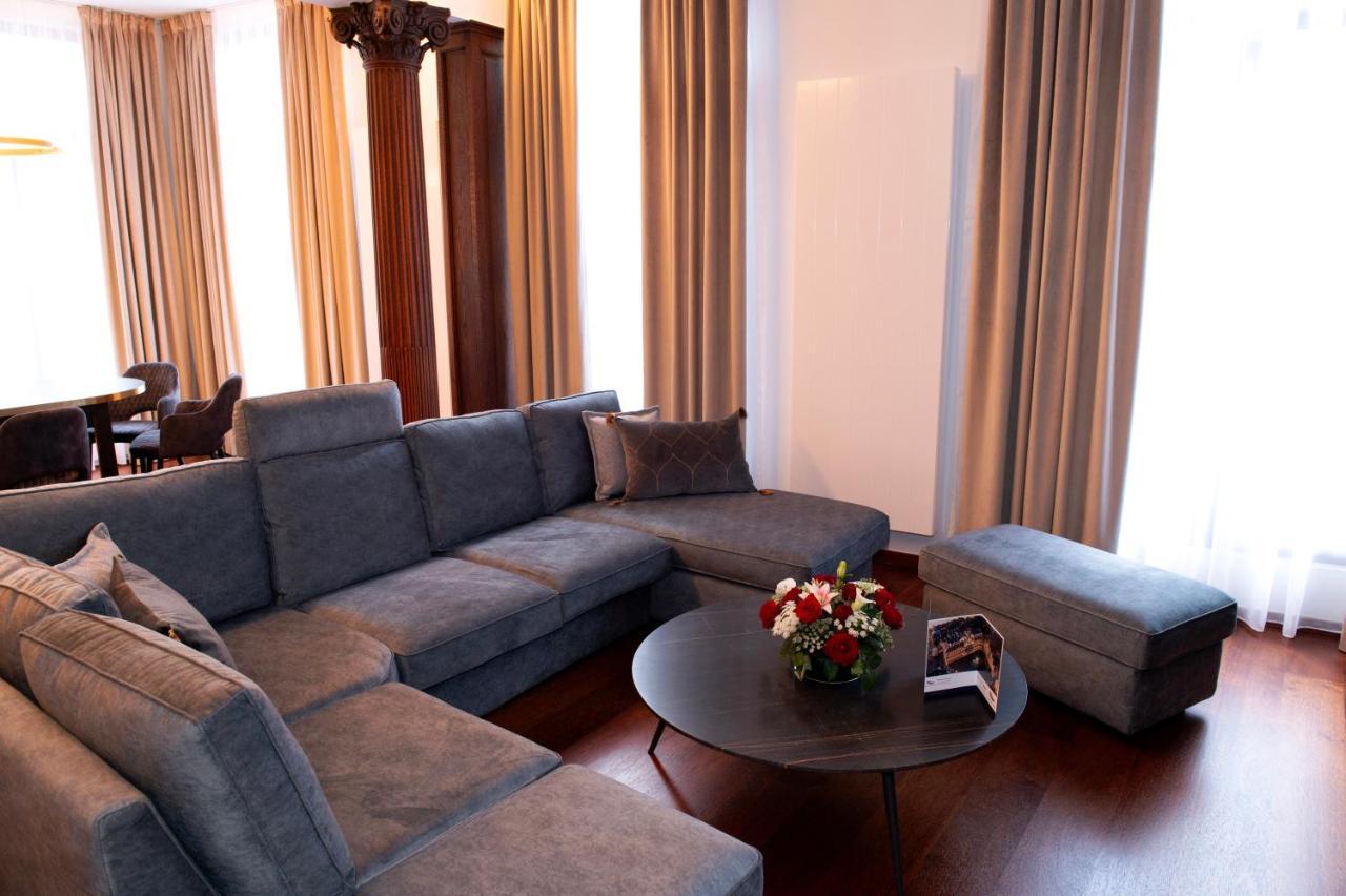 Botanique Suites Airbnb, Antwerp Luaran gambar