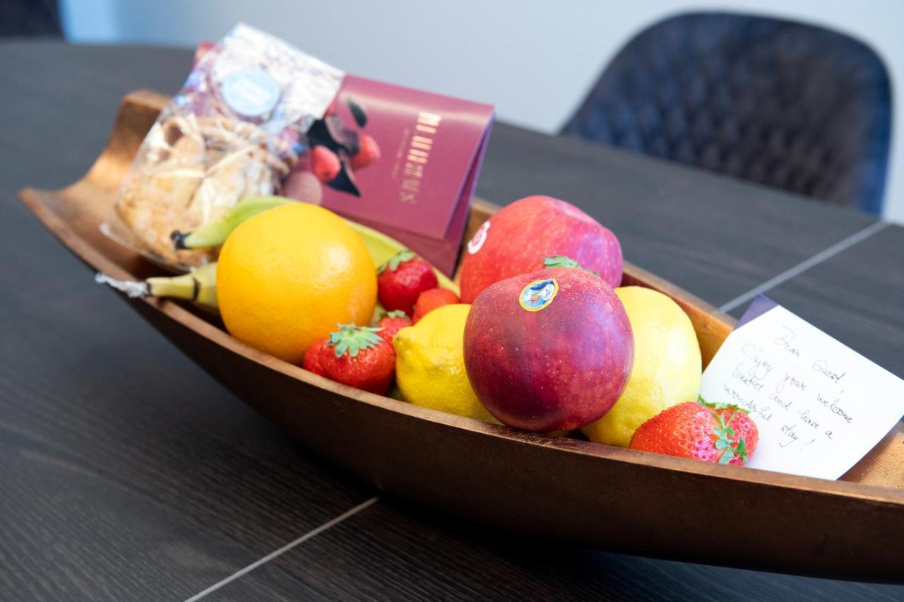 Botanique Suites Airbnb, Antwerp Luaran gambar