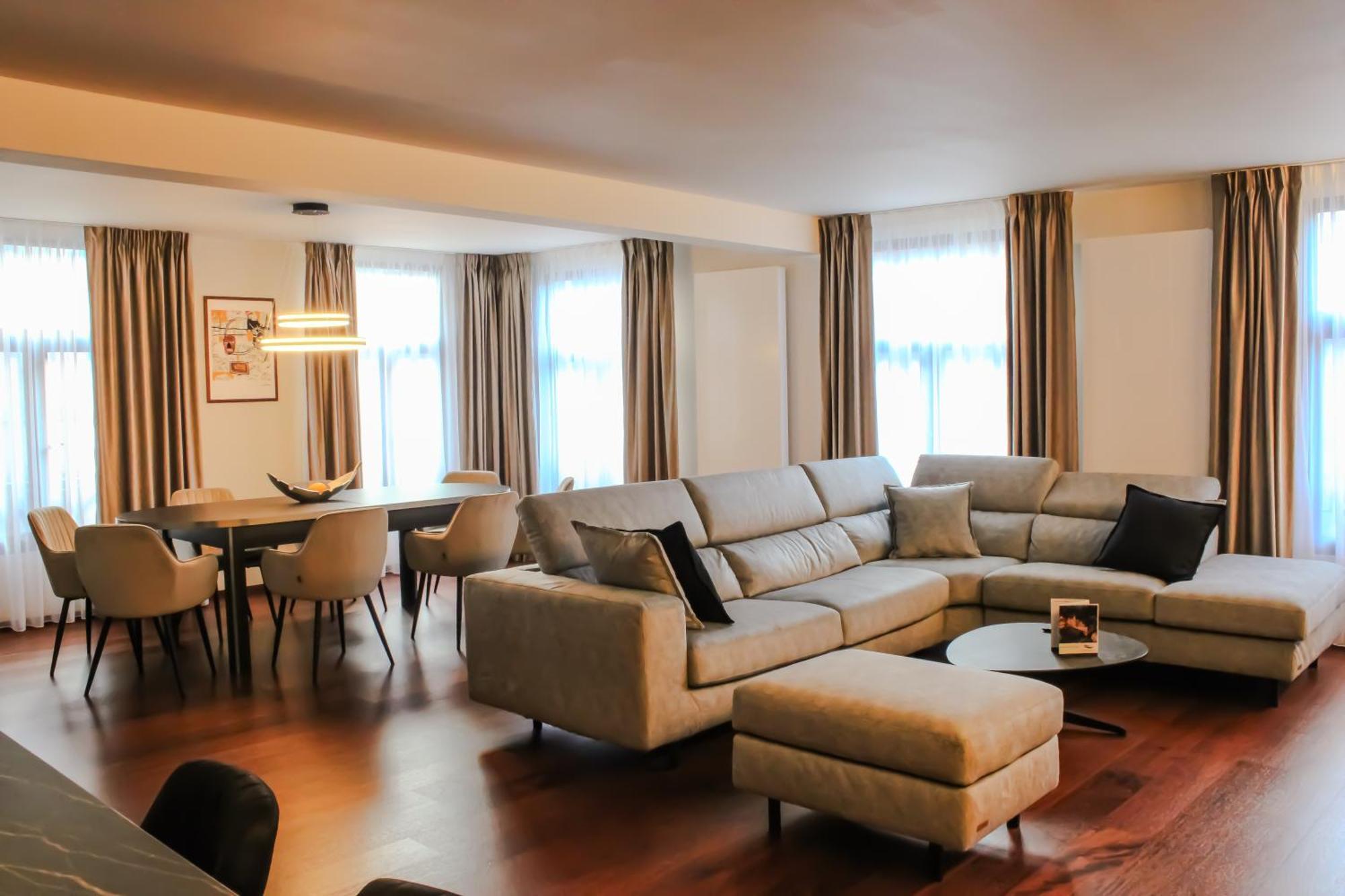 Botanique Suites Airbnb, Antwerp Luaran gambar