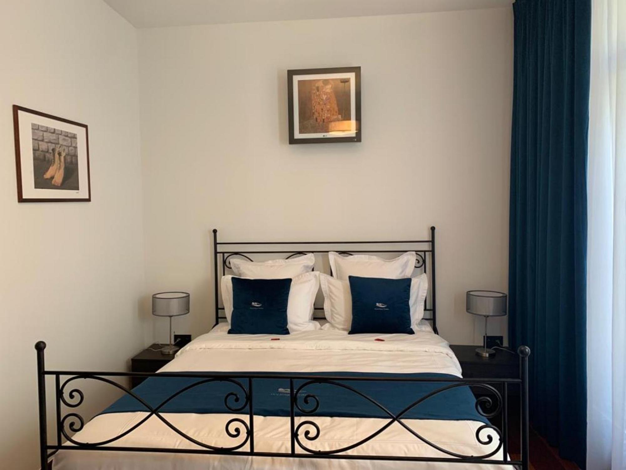 Botanique Suites Airbnb, Antwerp Luaran gambar