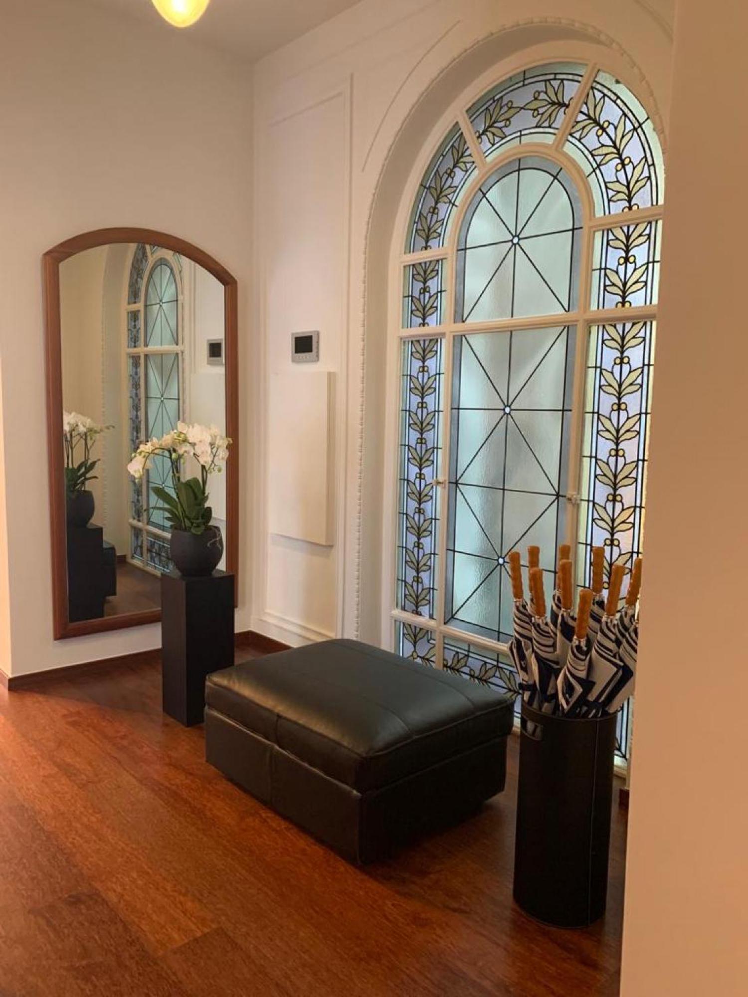 Botanique Suites Airbnb, Antwerp Luaran gambar