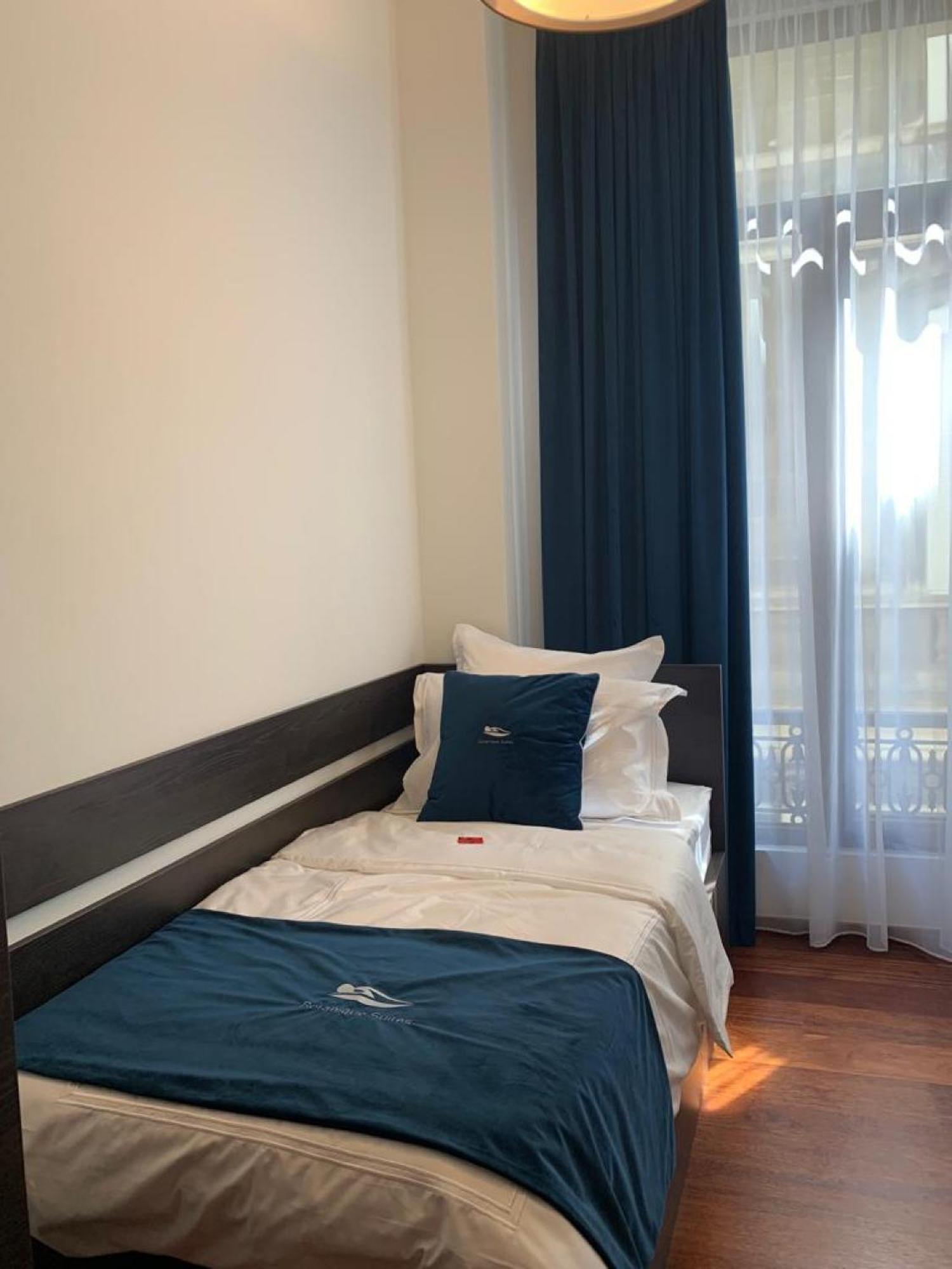 Botanique Suites Airbnb, Antwerp Bilik gambar